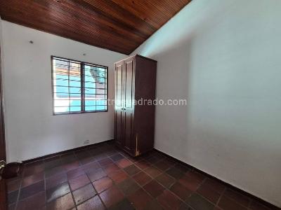 Casa de 4 alcobas en venta en San Antonio, Girardot, 184 m² · foto 12 de 20