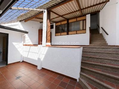 Casa de 4 alcobas en venta en San Antonio, Girardot, 184 m² · foto 17 de 20