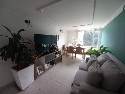 Apartamento de 3 alcobas en venta en Villa Alsacia Castilla, Bogotá, 54 m² · foto 2 de 15