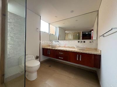 Casa de 4 alcobas en arriendo en Cr Pinares, Chía, 185 m² · foto 11 de 20