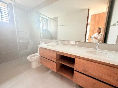 Casa de 3 alcobas en arriendo en Br Aquitania, Chía, 320 m² · foto 3 de 16