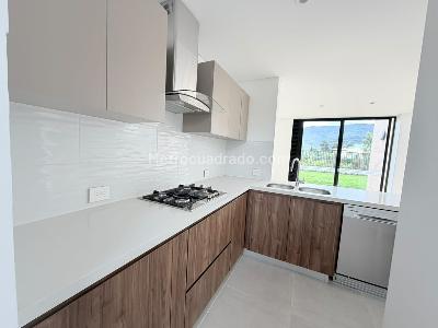 Casa de 3 alcobas en arriendo en Br Aquitania, Chía, 320 m² · foto 5 de 16