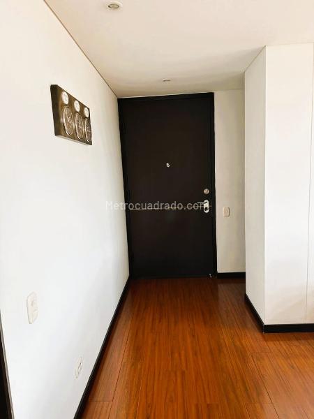 Piso – Bogotá, Ciudad Salitre Oriental, Localidad Teusaquillo - Más