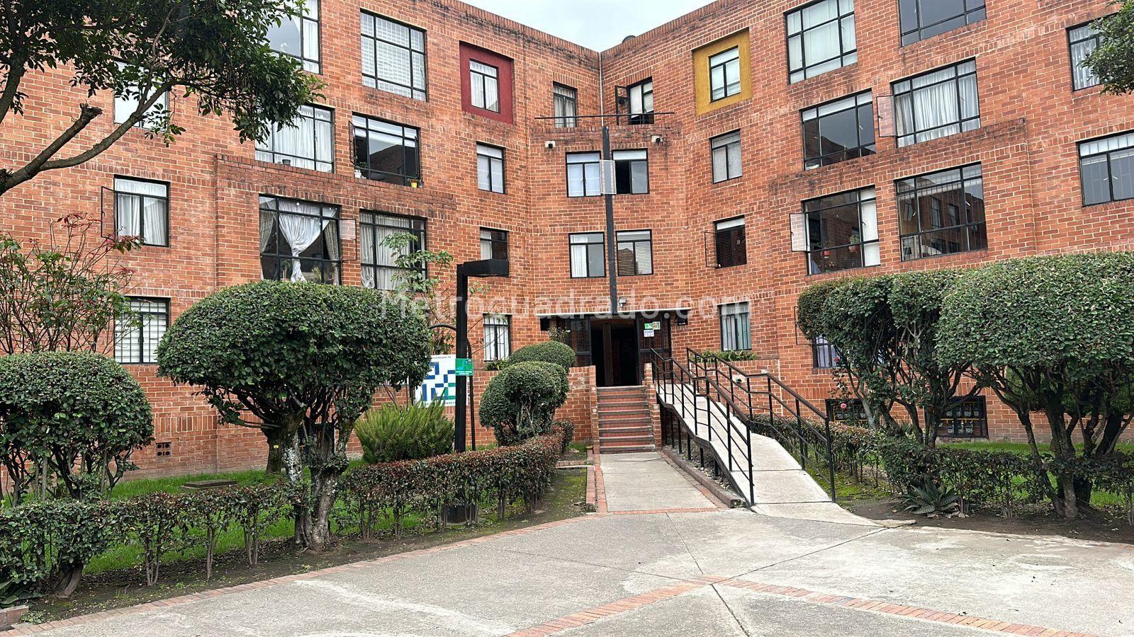 Apartamento en Venta  CIUDAD SALITRE CARLOS LLERAS