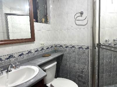 Apartamento de 4 alcobas en venta en Ciudad Salitre Oriental, Bogotá, 161 m² · foto 10 de 20