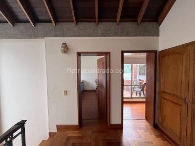 Casa de 4 alcobas en venta en San Jose De Bavaria, Bogotá, 356 m² · foto 11 de 15