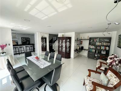 Casa de 4 alcobas en venta en La Castellana, Armenia, 160 m² · foto 3 de 20