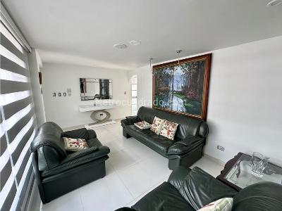 Casa de 4 alcobas en venta en La Castellana, Armenia, 160 m² · foto 4 de 20
