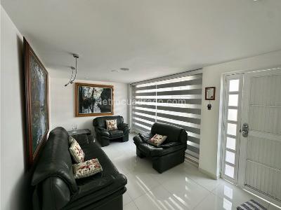 Casa de 4 alcobas en venta en La Castellana, Armenia, 160 m² · foto 6 de 20