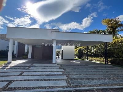 Casa de 3 alcobas en venta en Av Centenario Norte, Armenia, 1564 m² · foto 3 de 20