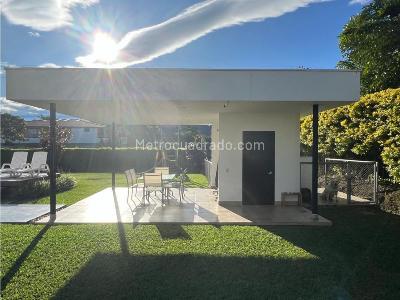 Casa de 3 alcobas en venta en Av Centenario Norte, Armenia, 1564 m² · foto 19 de 20