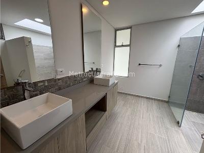 Casa de 3 alcobas en venta en Sector El Caimo, Armenia · foto 12 de 20