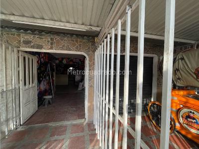 Casa de 3 alcobas en venta en Sur Occidente Ciudad Dorada, Armenia, 140 m² · foto 12 de 16