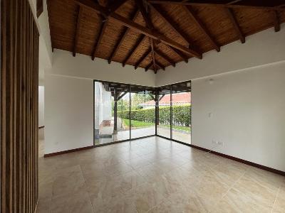 Casa de 3 alcobas en venta en Via Armenia Tebaida, Armenia, 645 m² · foto 5 de 20
