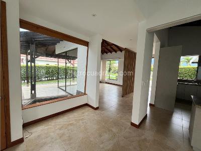 Casa de 3 alcobas en venta en Via Armenia Tebaida, Armenia, 645 m² · foto 9 de 20