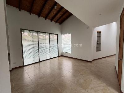 Casa de 3 alcobas en venta en Via Armenia Tebaida, Armenia, 645 m² · foto 13 de 20