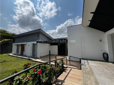 Casa de 4 alcobas en venta en La Tebaida, Armenia · foto 2 de 20