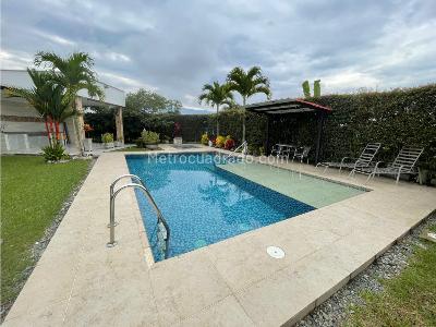 Casa de 5 alcobas en venta en Via Al Caimo, Armenia, 300 m² · foto 2 de 20
