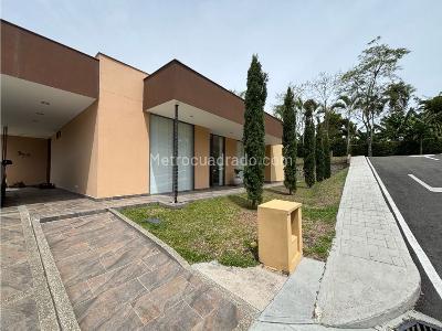 Casa de 3 alcobas en venta en El Caimo, Armenia, 275 m² · foto 3 de 20