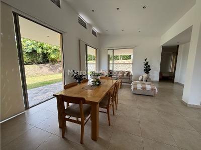Casa de 3 alcobas en venta en El Caimo, Armenia, 275 m² · foto 18 de 20