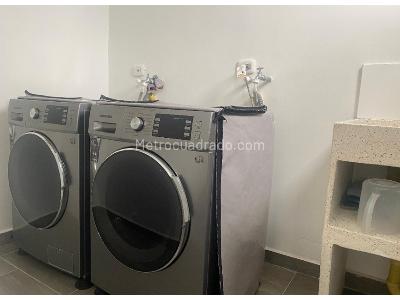 Apartamento en arriendo en Av, Armenia · foto 3 de 11