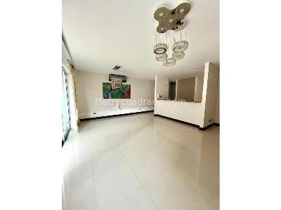 Apartamento en venta en Pance, Cali · foto 2 de 13