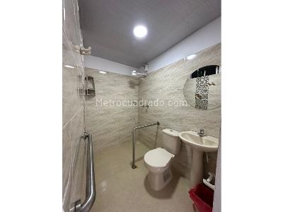 Casa de 5 alcobas en venta en La Buitrera, Cali · foto 5 de 13
