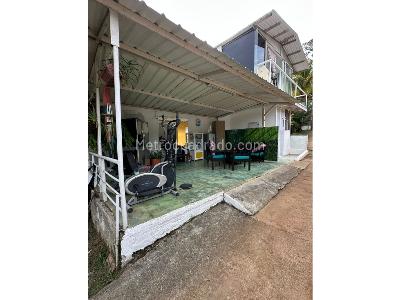 Casa de 5 alcobas en venta en La Buitrera, Cali · foto 6 de 13