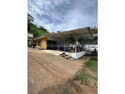 Casa de 5 alcobas en venta en La Buitrera, Cali · foto 8 de 13