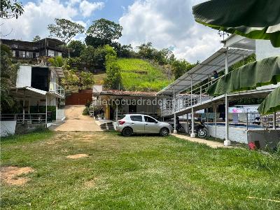 Casa de 5 alcobas en venta en La Buitrera, Cali · foto 9 de 13