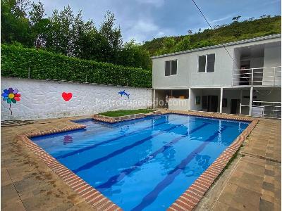 Casa de 5 alcobas en venta en La Buitrera, Cali · foto 12 de 13