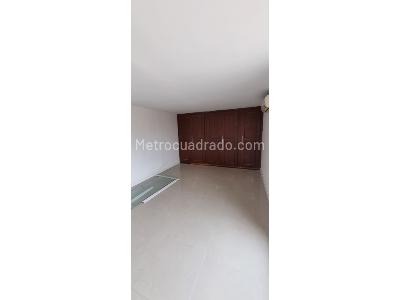 Apartamento de 3 alcobas en venta en Alameda, Cali, 134 m² · foto 6 de 9