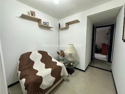 Apartamento de 3 alcobas en venta en La Hacienda, Cali, 77 m² · foto 2 de 20