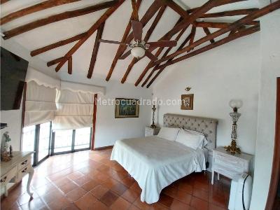 Casa de 5 alcobas en venta en Ciudad Jardin, Cali, 344 m² · foto 18 de 20