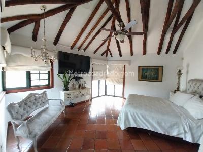 Casa de 5 alcobas en venta en Ciudad Jardin, Cali, 344 m² · foto 19 de 20