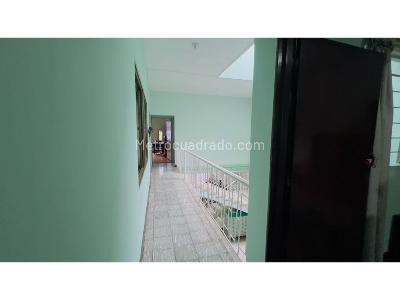 Casa de 5 alcobas en venta en Belisario Caycedo, Cali, 531 m² · foto 9 de 20