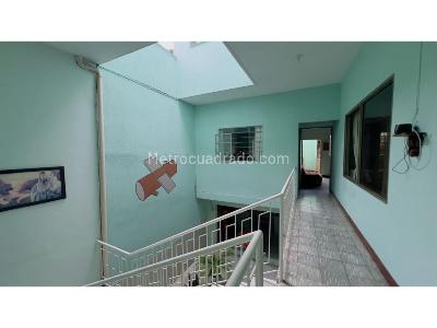 Casa de 5 alcobas en venta en Belisario Caycedo, Cali, 531 m² · foto 10 de 20