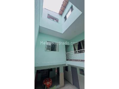 Casa de 5 alcobas en venta en Belisario Caycedo, Cali, 531 m² · foto 13 de 20