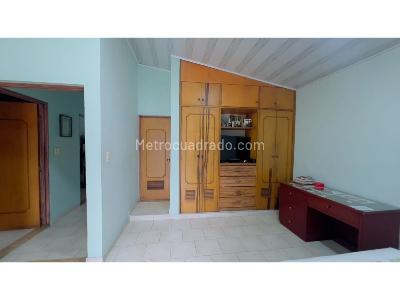 Casa de 5 alcobas en venta en Belisario Caycedo, Cali, 531 m² · foto 15 de 20