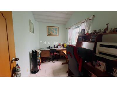 Casa de 5 alcobas en venta en Belisario Caycedo, Cali, 531 m² · foto 16 de 20