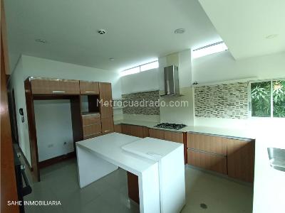 Casa de 5 alcobas en arriendo en Pance, Cali, 400 m² · foto 18 de 20
