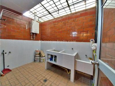 Casa de 5 alcobas en venta en La Hacienda, Cali, 150 m² · foto 16 de 20