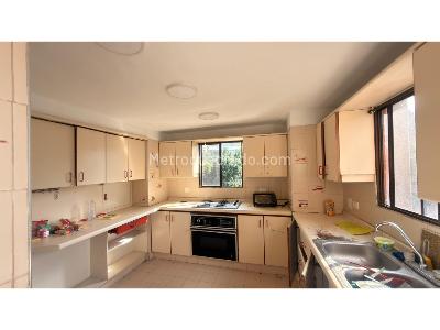 Apartamento de 3 alcobas en venta en Santa Teresita, Cali, 157 m² · foto 12 de 20