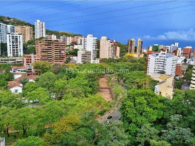 Apartamento de 3 alcobas en venta en Santa Teresita, Cali, 157 m² · foto 17 de 20