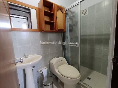 Apartamento de 2 alcobas en venta en Prados Del Limonar, Cali, 58 m² · foto 12 de 16