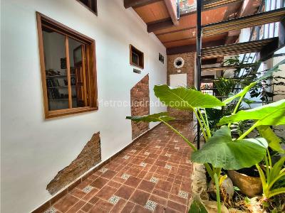 Casa de 5 alcobas en venta en San Antonio, Cali, 187 m² · foto 5 de 20