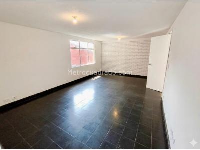 Apartamento de 3 alcobas en arriendo en Santa Rita, Cali, 129 m² · foto 2 de 9