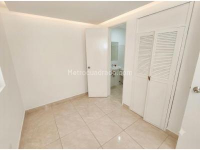 Apartamento de 3 alcobas en arriendo en Santa Rita, Cali, 129 m² · foto 4 de 9