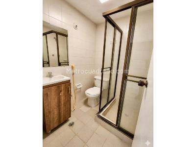 Apartamento de 3 alcobas en arriendo en Santa Rita, Cali, 129 m² · foto 5 de 9