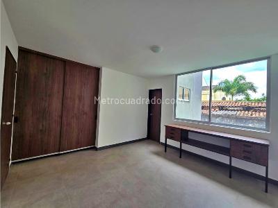 Apartaestudio en arriendo en Granada, Cali, 43 m² · foto 2 de 8